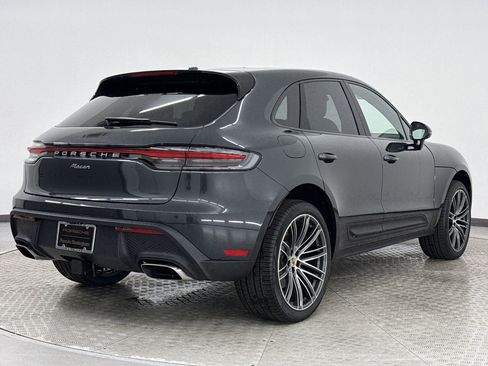 Used 2025 Porsche Macan image 7