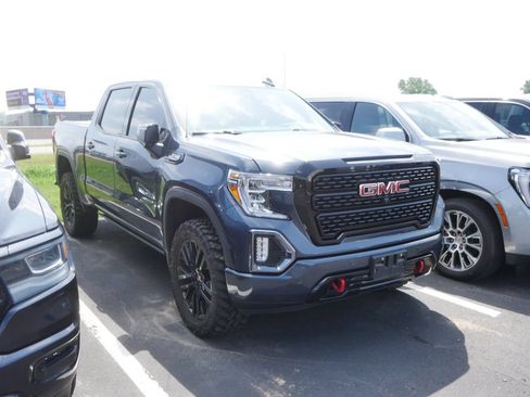 Used 2019 GMC Sierra 1500 AT4 w/ AT4 Premium Package AWD/4WD image 3