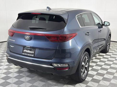 Used 2021 Kia Sportage LX image 5