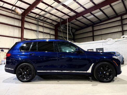 Used 2021 BMW X7 xDrive40i w/ Premium Package AWD/4WD image 4