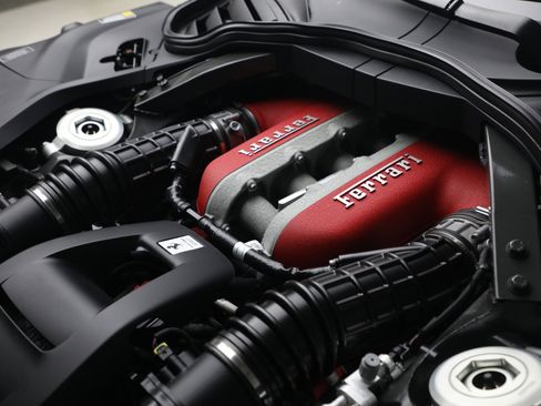 Certified 2025 Ferrari Purosangue image 27