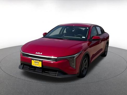 Used 2025 Kia K4 FWD image 3
