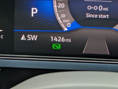 Used 2024 Volkswagen Taos SE image 24