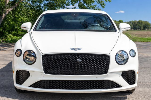 Used 2022 Bentley Continental GT AWD/4WD image 2