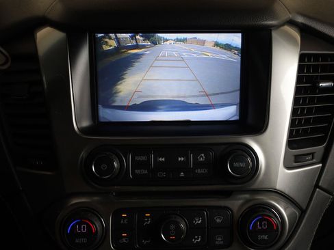 Used 2018 Chevrolet Tahoe LT AWD/4WD image 39