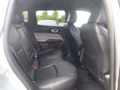 Used 2025 Jeep Compass Limited AWD/4WD image 21