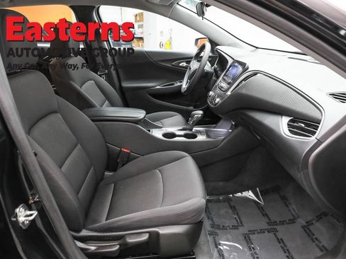 Used 2024 Chevrolet Malibu LT image 24