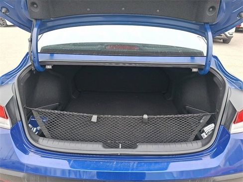 Used 2025 Hyundai Elantra SE image 27