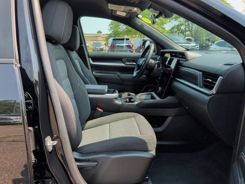 Used 2025 GMC Terrain Elevation AWD/4WD image 37