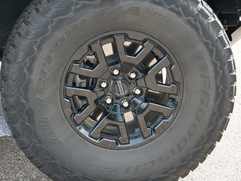 Used 2024 Ford Bronco Raptor w/ Interior Carbon Fiber Pack 6 image 9