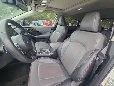 Used 2024 Subaru Crosstrek 2.5i Limited w/ Crosstrek Mirror Package image 8