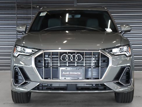 New 2025 Audi Q3 2.0T Premium image 13