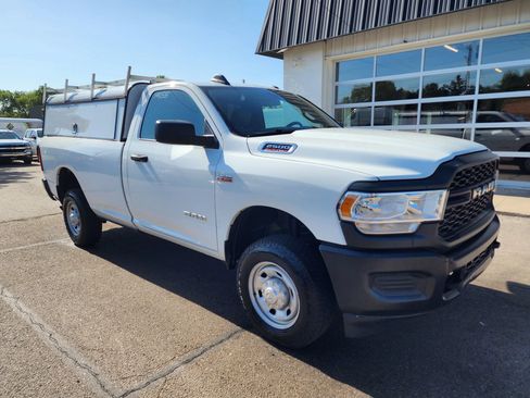 Used 2022 RAM 2500 Tradesman AWD/4WD image 2