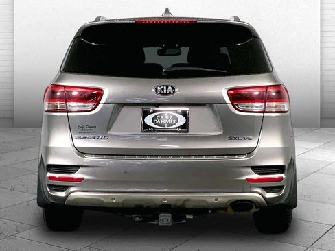 Used 2016 Kia Sorento SX w/ SXL Technology Package image 3