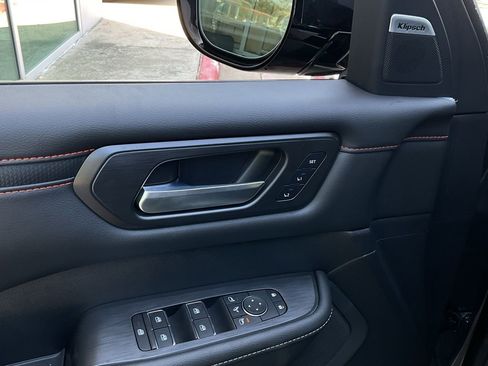 New 2026 Nissan Armada PRO-4X AWD/4WD image 11
