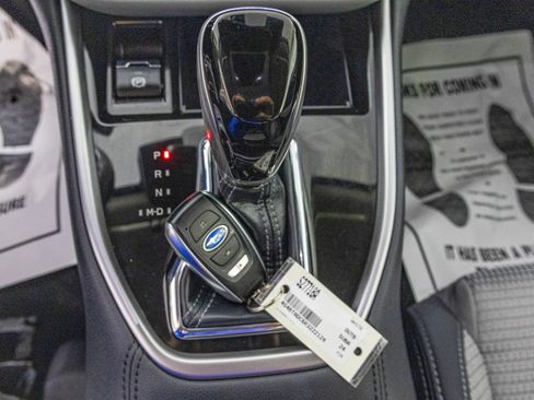 Used 2024 Subaru Outback Premium AWD/4WD image 26