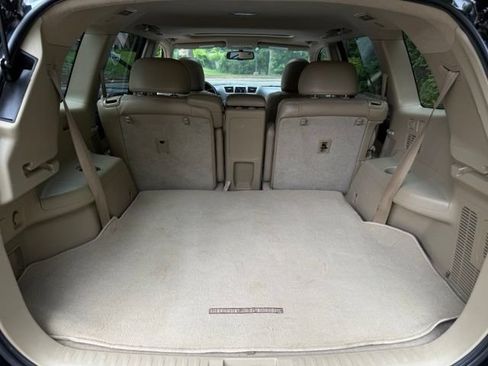 Used 2012 Toyota Highlander Limited w/ Tow Pkg AWD/4WD image 28