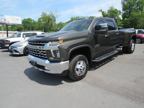 Used 2023 Chevrolet Silverado 3500 LTZ w/ LTZ Texas Edition AWD/4WD image 8