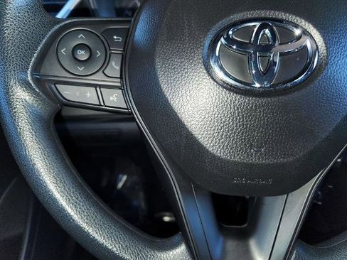 Used 2025 Toyota Corolla LE image 23