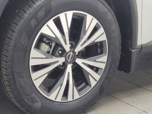 Used 2022 Nissan Rogue SV FWD image 31