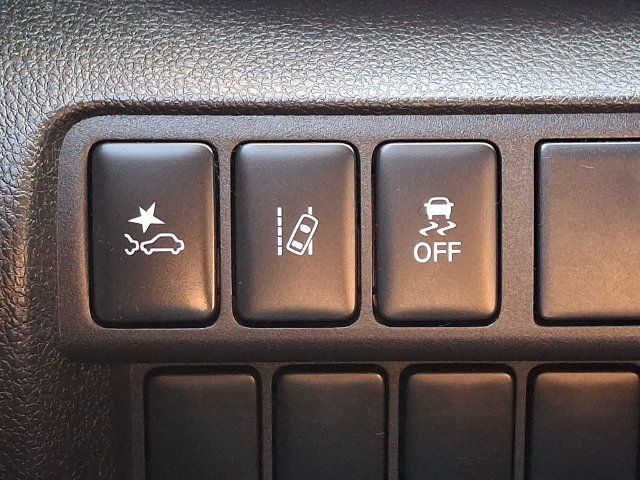 Used 2024 Mitsubishi Eclipse Cross AWD image 25
