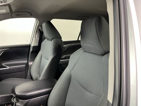 Used 2023 Toyota RAV4 LE image 16