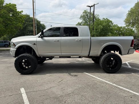Used 2017 RAM 2500 Laramie w/ Sport Appearance Group AWD/4WD image 8