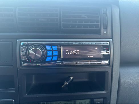 Used 2002 Volkswagen Eurovan MV image 13