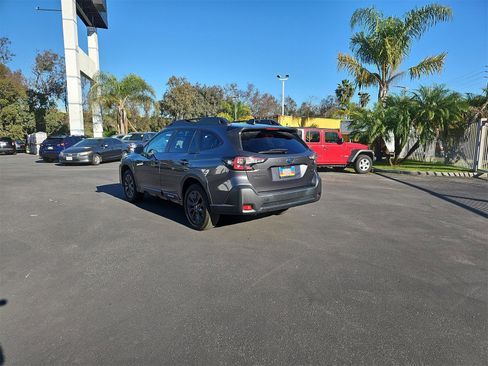 Certified 2023 Subaru Outback Onyx Edition image 5