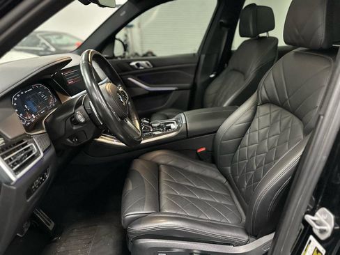 Used 2023 BMW X5 M50i w/ Climate Comfort Package AWD/4WD image 16