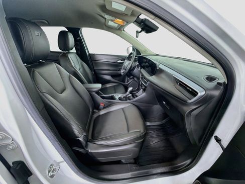 Used 2024 Buick Encore GX Sport Touring w/ Comfort Package FWD image 31