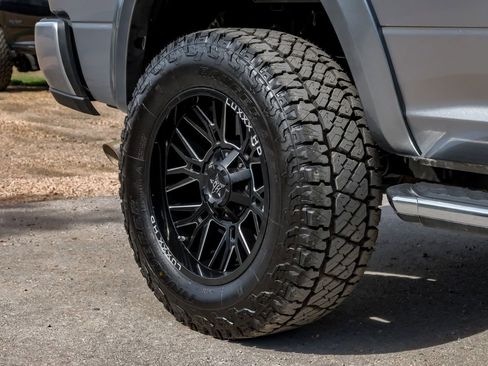 Used 2022 RAM 2500 Tradesman w/ Chrome Appearance Group image 53