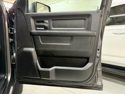 Used 2015 RAM 1500 ST w/ SXT Appearance Group image 16