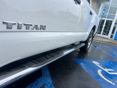 Used 2021 Nissan Titan S w/ S Utility Package RWD image 8
