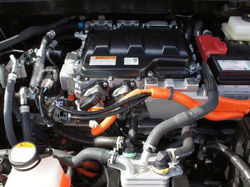 Used 2025 Toyota bZ4X AWD w/ Weather Package image 29