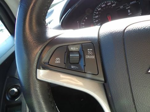 Used 2021 Chevrolet Trax LT w/ Driver Confidence Package FWD image 21