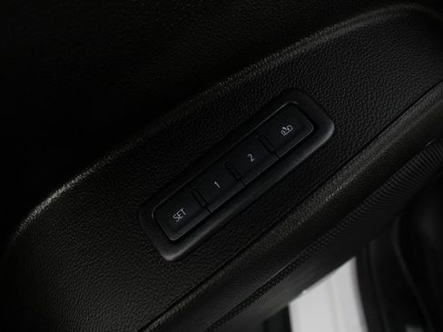 Used 2019 Chevrolet Tahoe Premier image 17