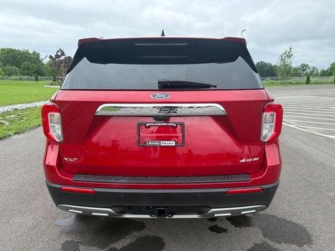 Certified 2023 Ford Explorer XLT w/ Equipment Group 202A AWD/4WD image 8