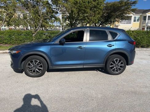 Used 2018 MAZDA CX-5 Touring image 4
