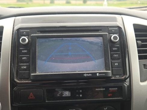 Used 2014 Toyota Tacoma 4x4 Double Cab image 23
