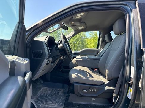 Used 2018 Ford F150 XLT w/ Equipment Group 302A Luxury AWD/4WD image 8
