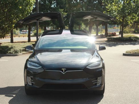 Used 2016 Tesla Model X 90D AWD/4WD image 14