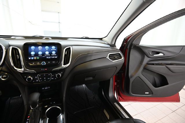 Used 2022 Chevrolet Equinox Premier AWD/4WD image 28