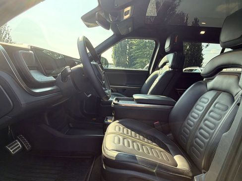 Used 2024 Rivian R1S Adventure AWD/4WD image 5