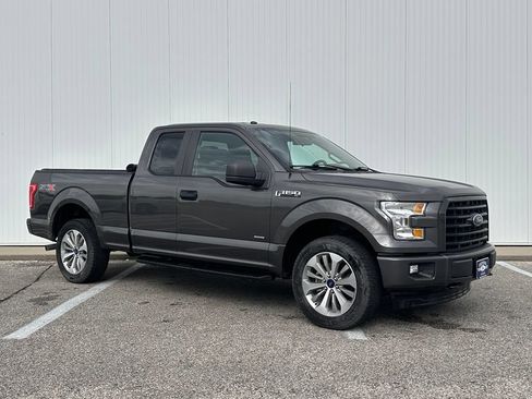 Used 2017 Ford F150 XL w/ Equipment Group 101A Mid AWD/4WD image 9