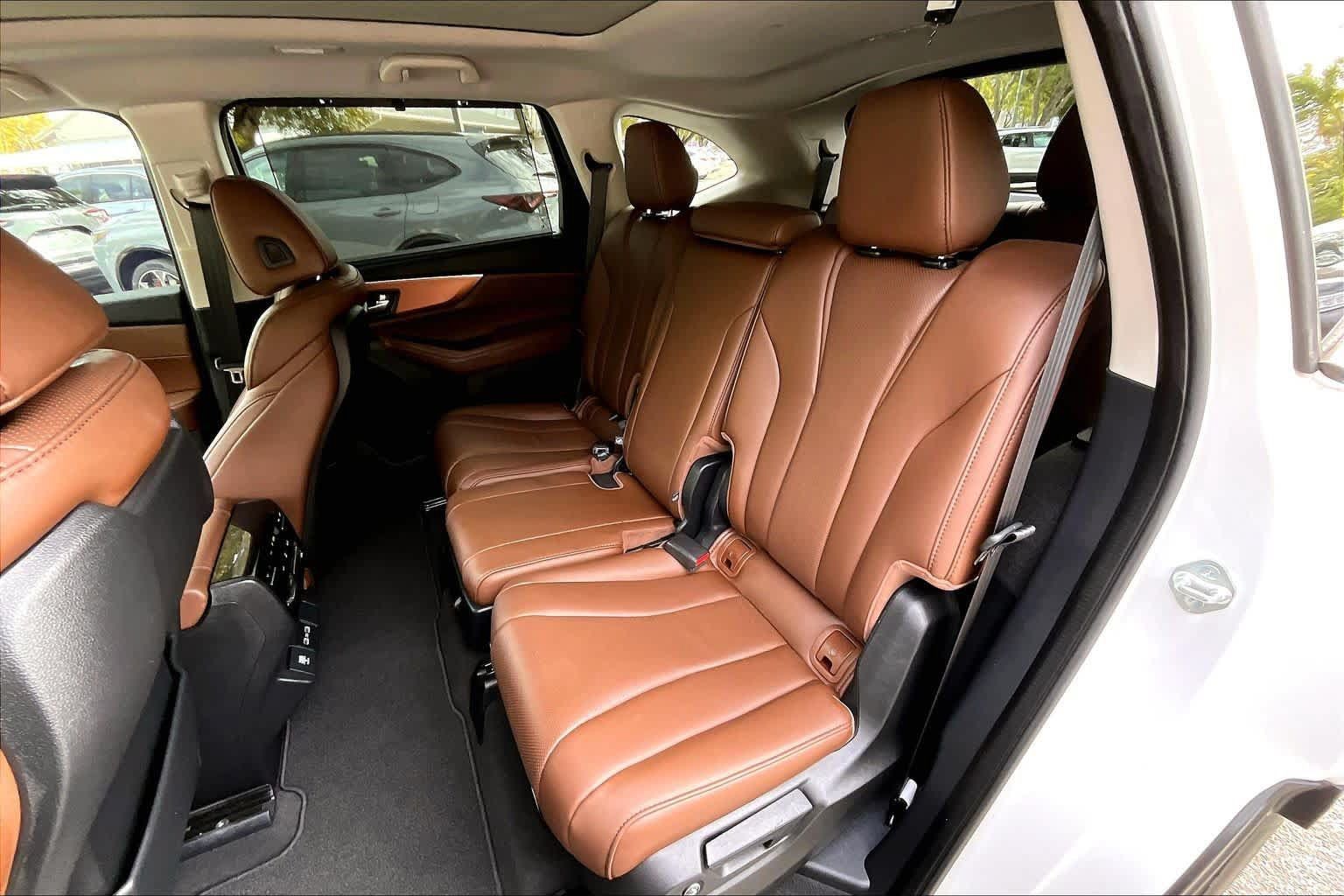 Used 2023 Acura MDX w/ Technology Package FWD image 20