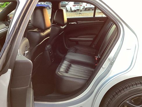 Used 2023 Chrysler 300 S image 10