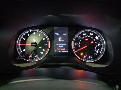 Used 2022 Toyota RAV4 XLE Premium image 18