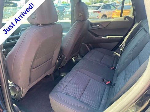 Used 2025 Chevrolet Equinox LT FWD image 11
