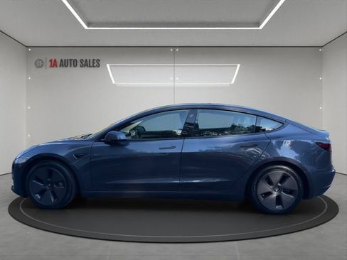 Used 2023 Tesla Model 3 Standard Range RWD image 2